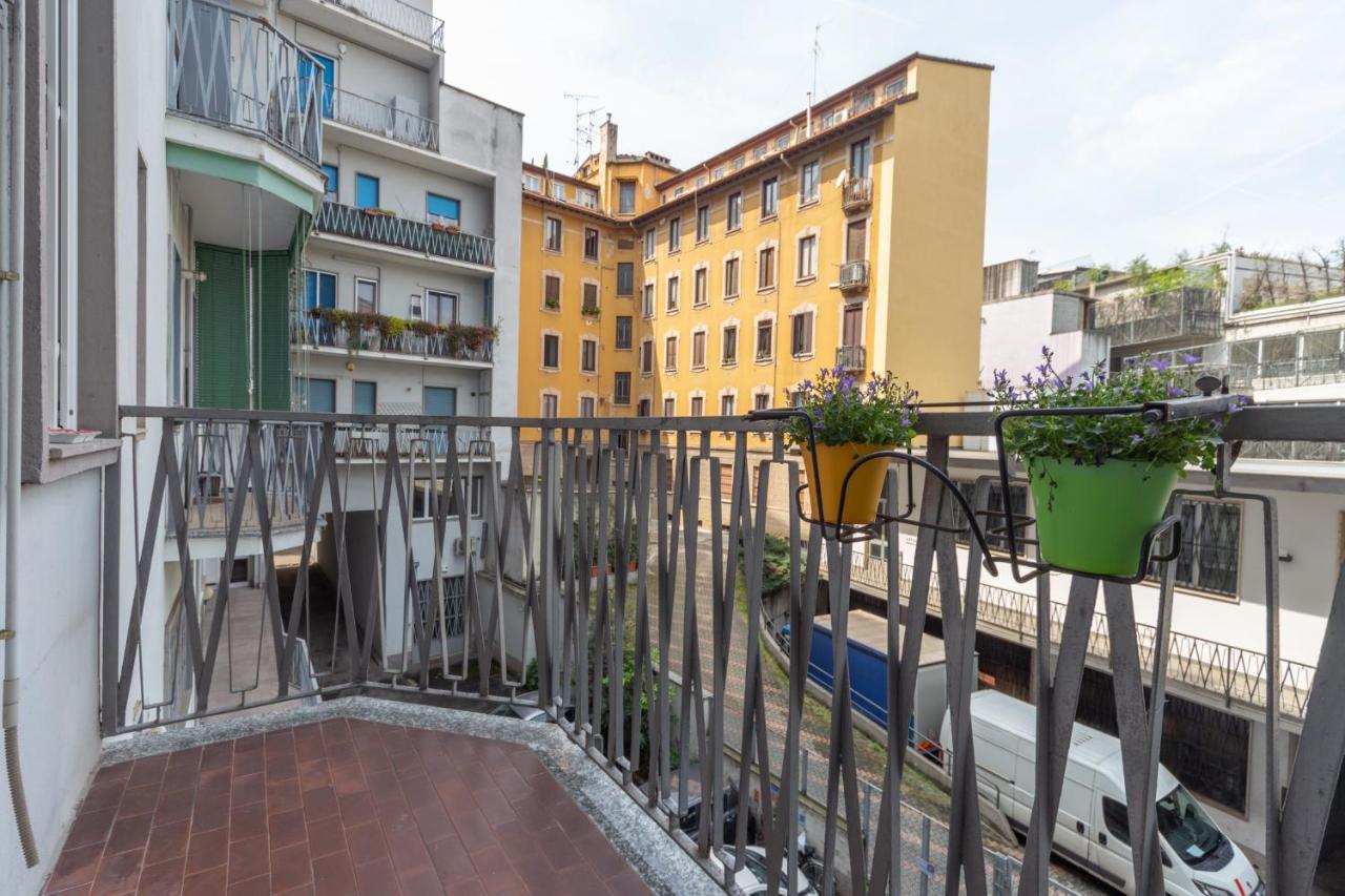 House Romana Center Apartment Милано Екстериор снимка